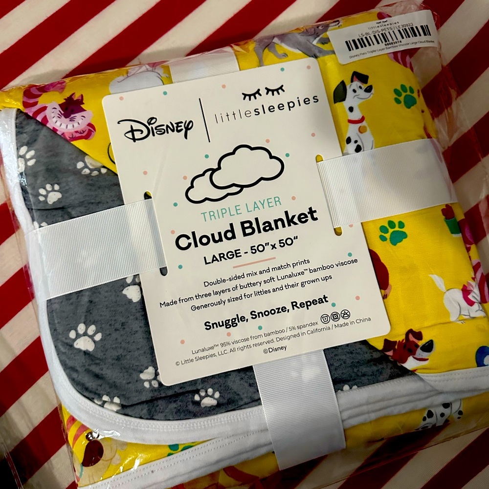 Little Sleepies - Disney Pets Cloud Blanket